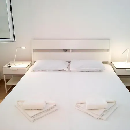 - Comfort One Bedroom H5 アパート *